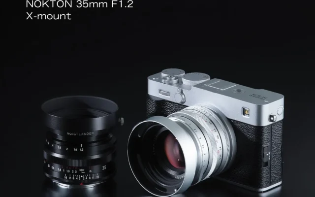 フォクトレンダー「NOKTON 35mm F1.2 X-mount」にシルバーモデルが登場。クラシカルな別売フードも同時発売