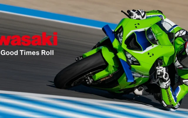 ファミリーマートでカワサキ人気モデルのキービジュアルをプリント！Z900RS、Ninja ZX-10R、Z1100 SEが9月17日より登場