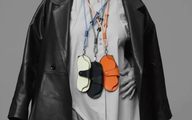 阪急メンズ大阪で「Valextra×YOSEMITESTRAP」コラボアイテム先行発売！限定ライカやカスタムオーダーも